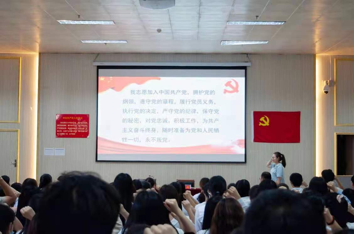 皇冠APP体育