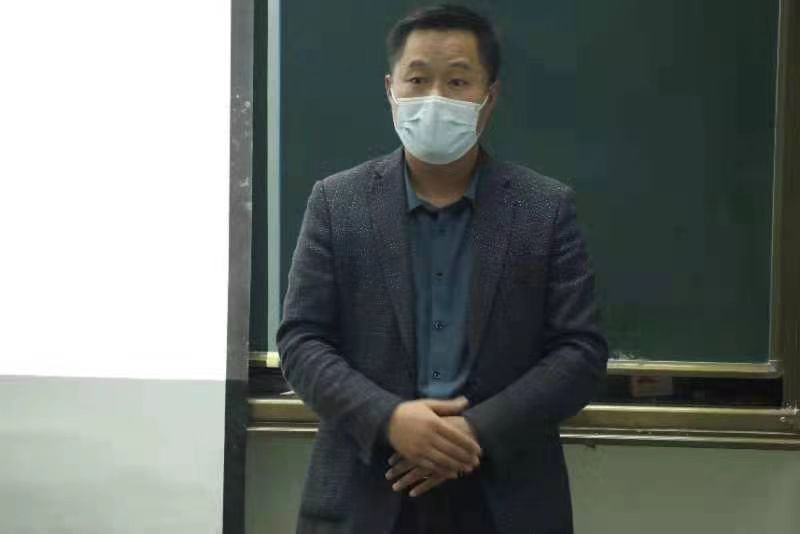 皇冠APP体育