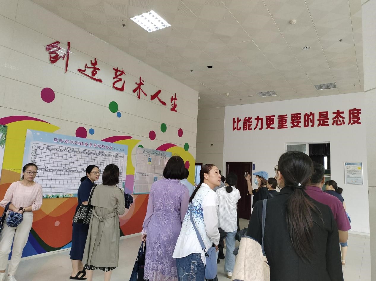 皇冠APP体育