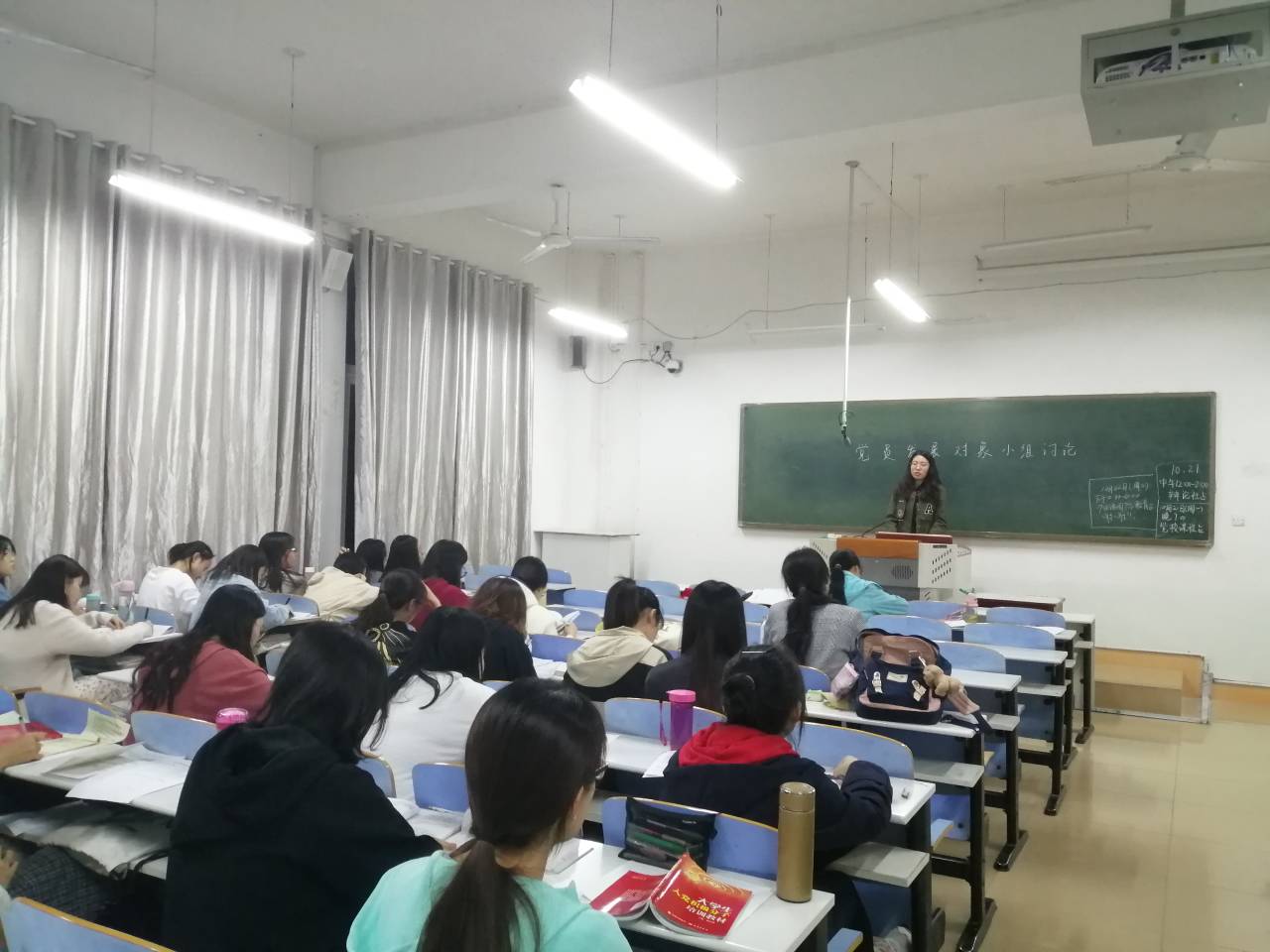 皇冠APP体育