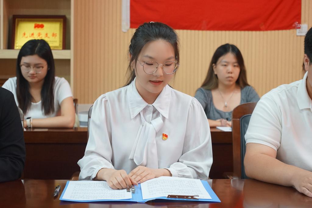 皇冠APP体育